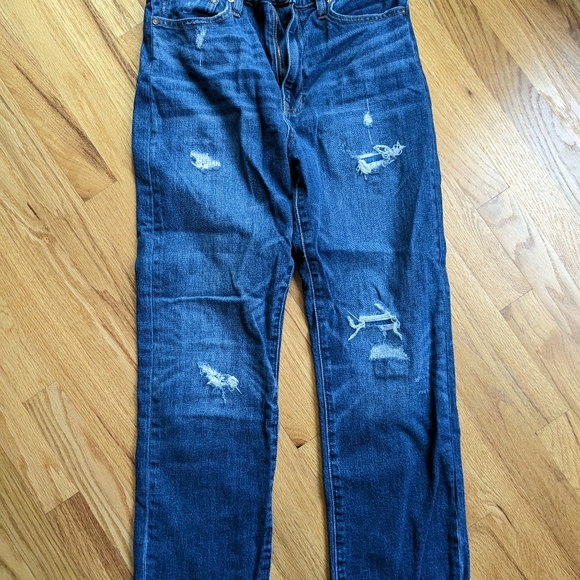 Point Sur Distressed Jeans - Picture 3 of 5